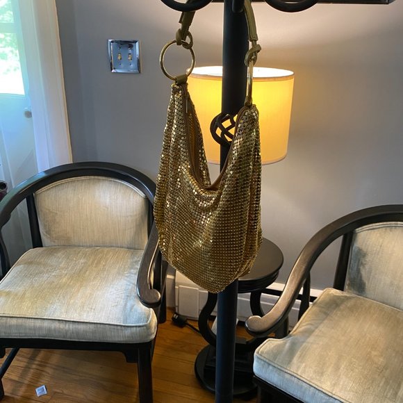 Golden evening handbag and lipstick carrier - Picture 7 of 7